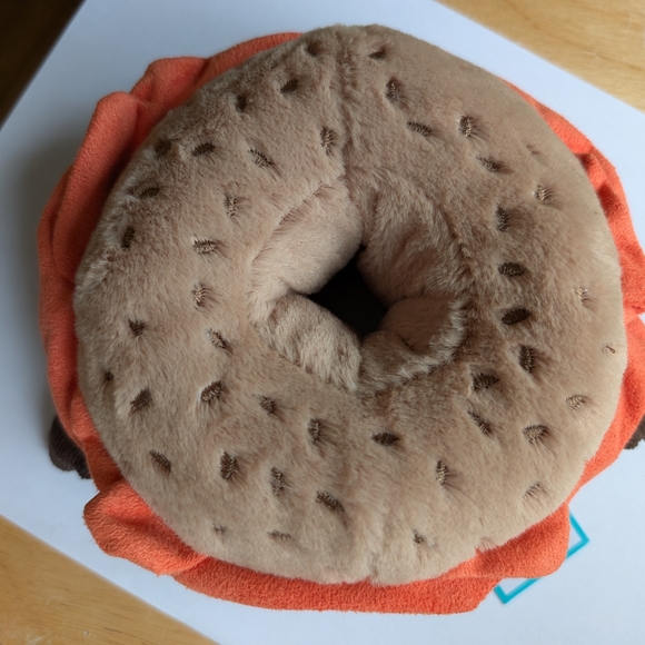 Jellycat Amuseables bagel BNWT - Picture 3 of 7